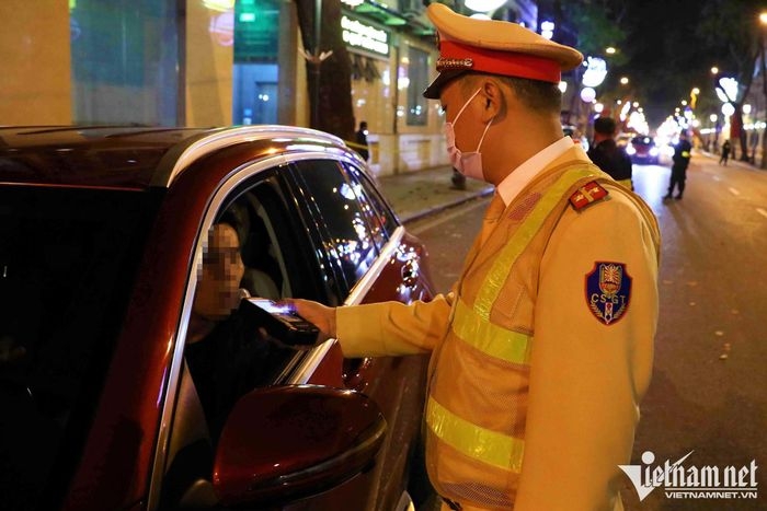 Se prohibirá estrictamente cualquier acto que infrinja la normativa de tráfico. Foto 1