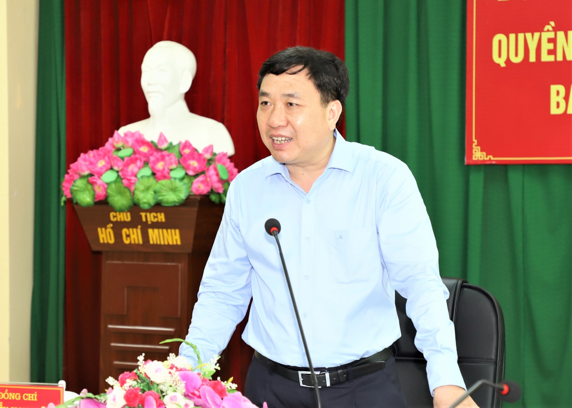 Quyền Bí thư Tỉnh ủy Nguyễn Mạnh Dũng phát biểu kết luận buổi làm việc.
