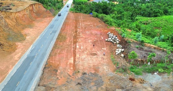 ホアリエン-トゥイロアン高速道路の未補償土地の引き渡し