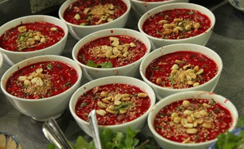 Vì sao không ăn tiết canh, đồ tái sống vẫn nhiễm liên cầu khuẩn? - Ảnh 4.