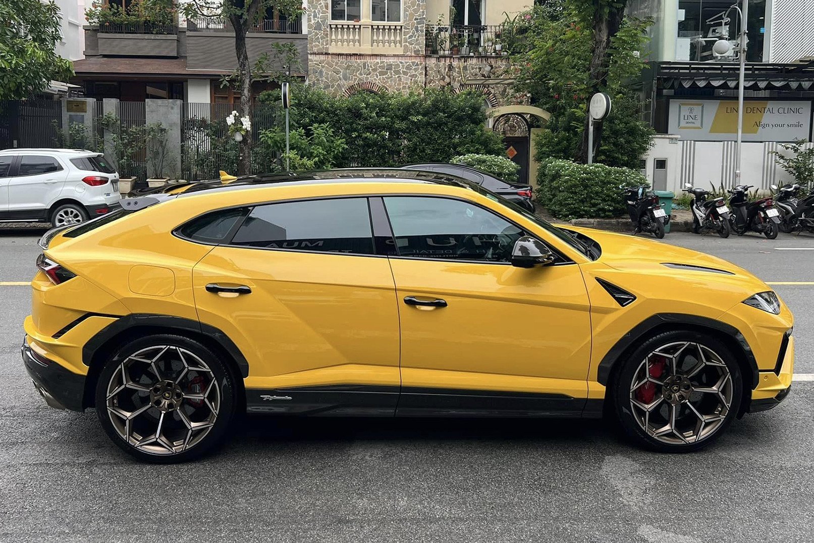 Le super SUV Lamborghini Urus du magnat Doan Di Bang perd 3 milliards de dollars de valeur après 6 mois