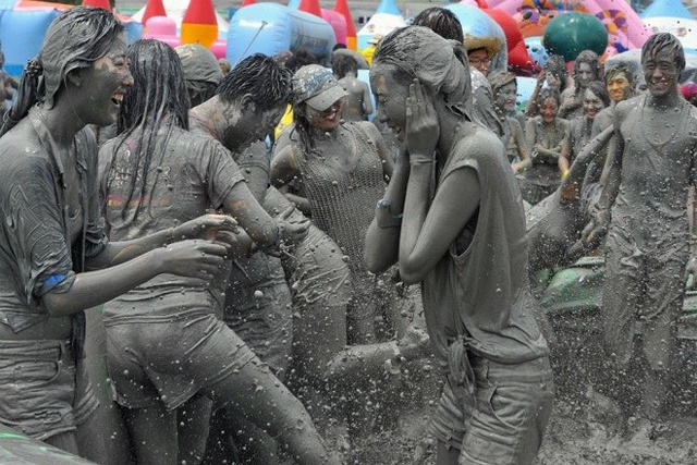 Plongez dans le Boryeong Mud Festival : un incontournable en Corée - Photo 2.