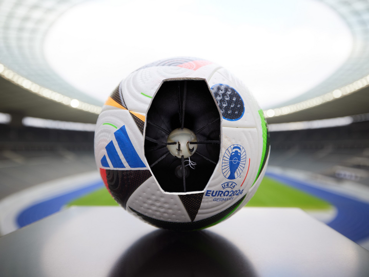 បាល់ផ្លូវការនៃ Euro 2024 ត្រូវបានរួមបញ្ចូលជាមួយនឹងបច្ចេកវិទ្យាទំនើបបំផុតដែលមិនធ្លាប់មាន
