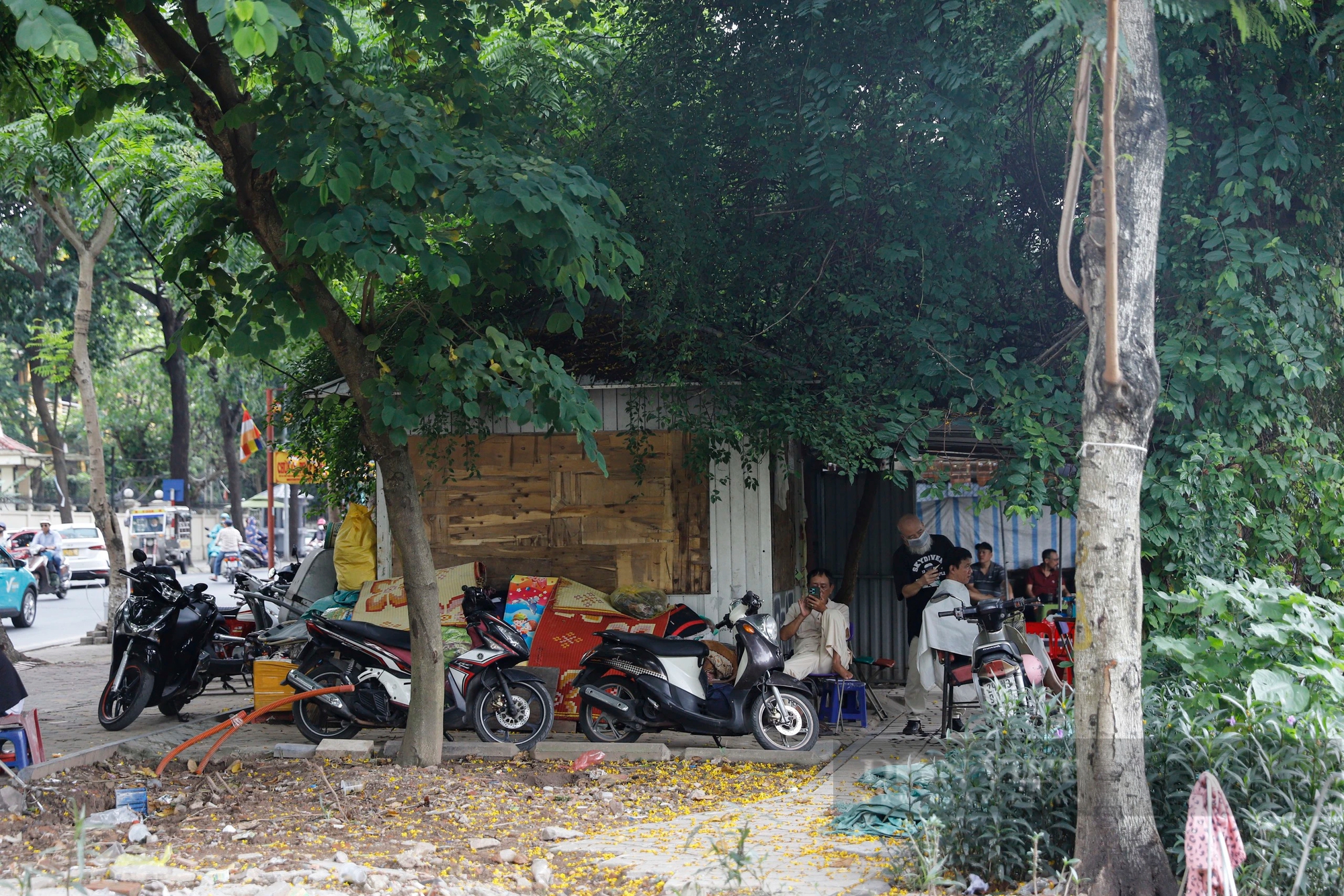 Cận cảnh nơi 39 hộ dân gần phố cổ Hà Nội sắp bị thu hồi đất để tu bổ di tích hồ Thiền Quang- Ảnh 7.