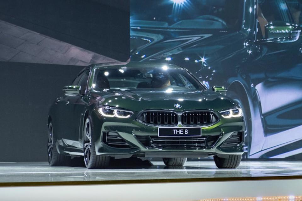 BMW 840i M Sport LCi verfügt über verfeinerte Lüftungsschlitze an der Frontstoßstange