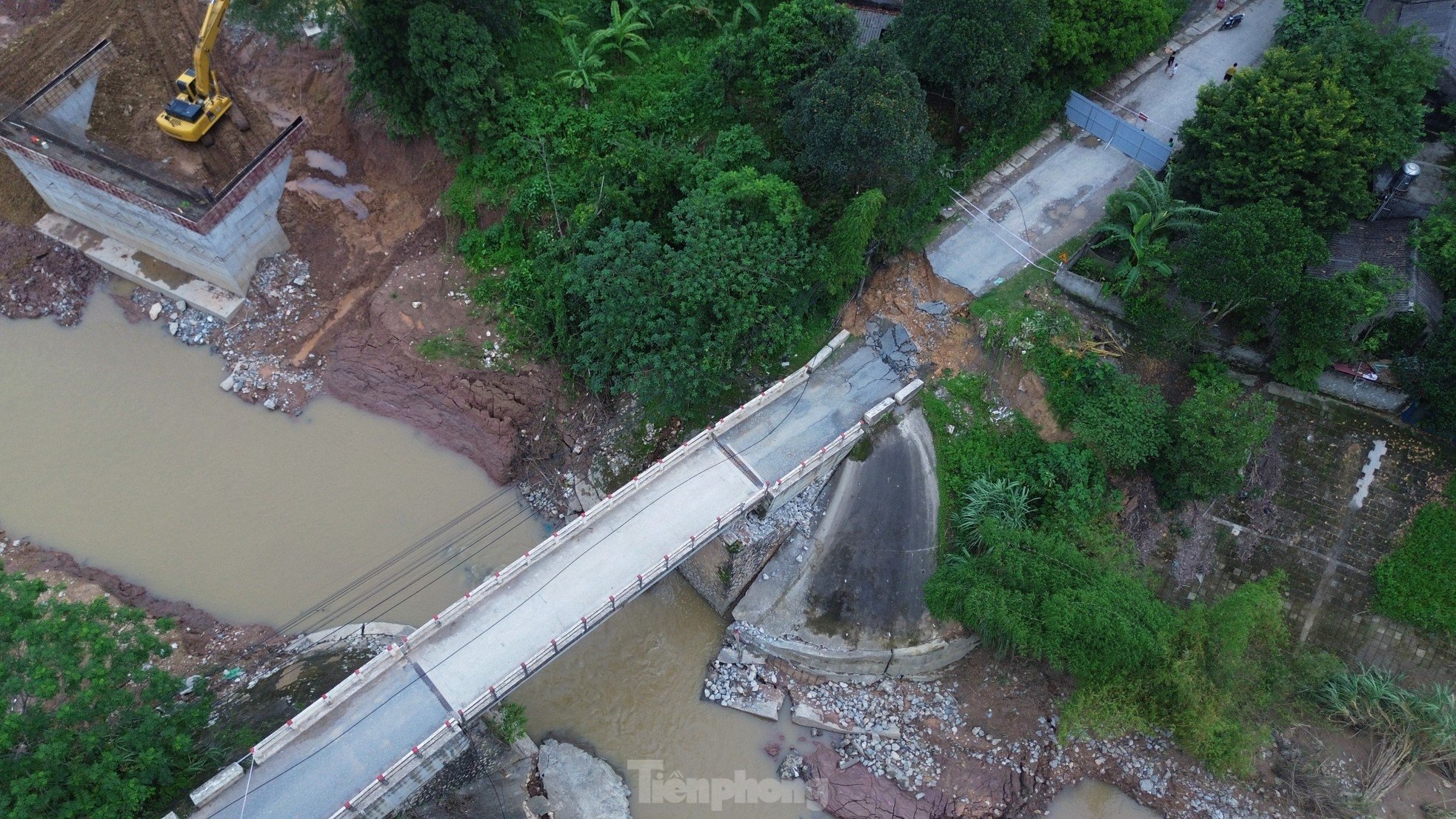 Propuesta para demoler el puente derrumbado en Hoa Binh y construir rápidamente un nuevo puente foto 8