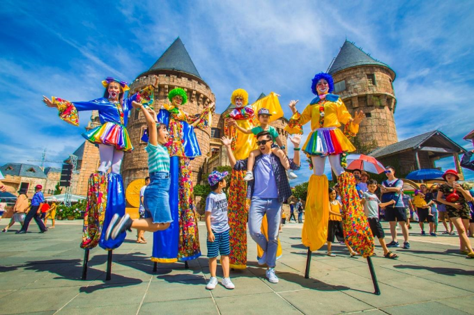 Festival passionnant au complexe touristique Sun World Ba Na Hills