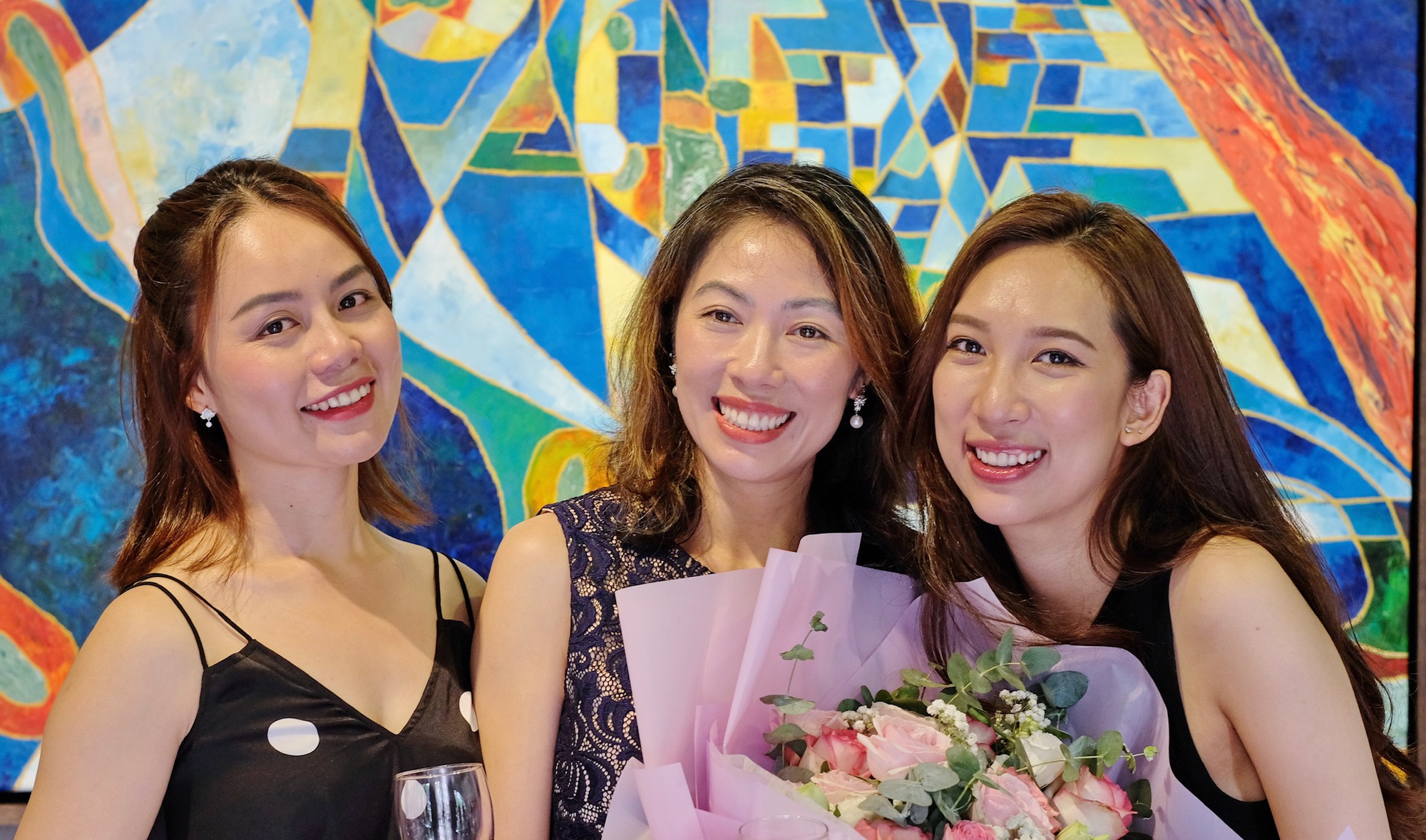 'Chào Sài Gòn' đa sắc của 3 họa sĩ Ly Trần, Vương Linh và Hương Giang Hoàng - Ảnh 6.