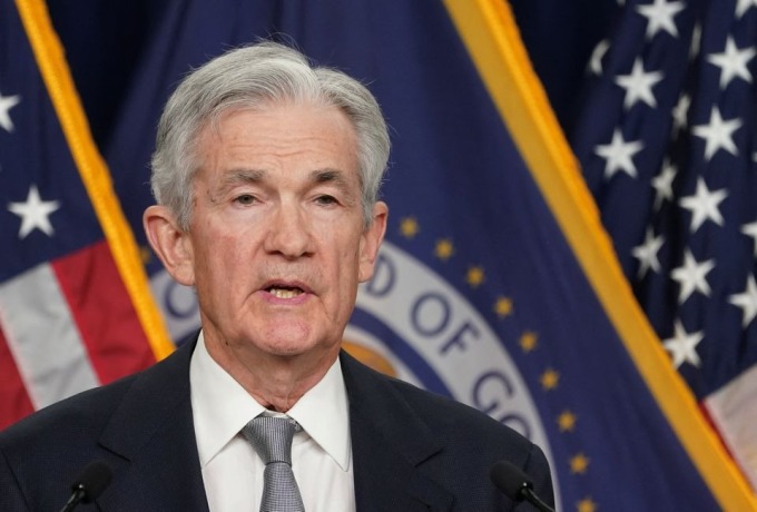 Chủ tịch Fed Jerome Powell trong buổi họp báo hôm 1/11. Ảnh: Reuters