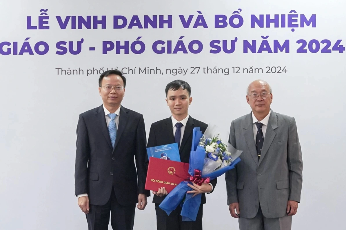 Valedictorian becomes youngest associate professor at Ho Chi Minh City University of Technology