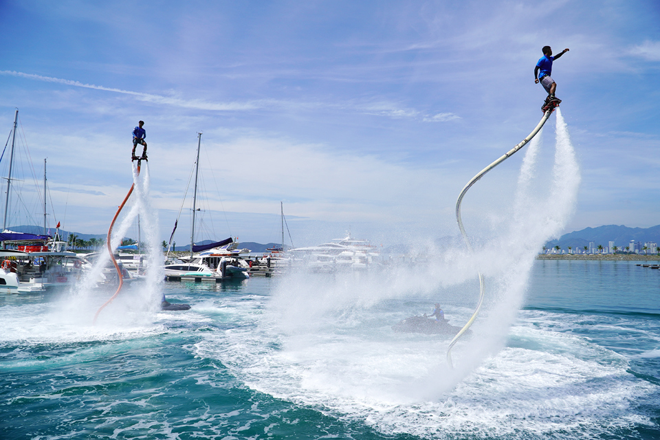 Der Tourismus von Khanh Hoa strebt danach, eine internationale Marke zu werden. Foto: Trung Nhan