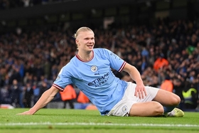 Haaland marca un gol histórico y devuelve al Manchester City a la cima