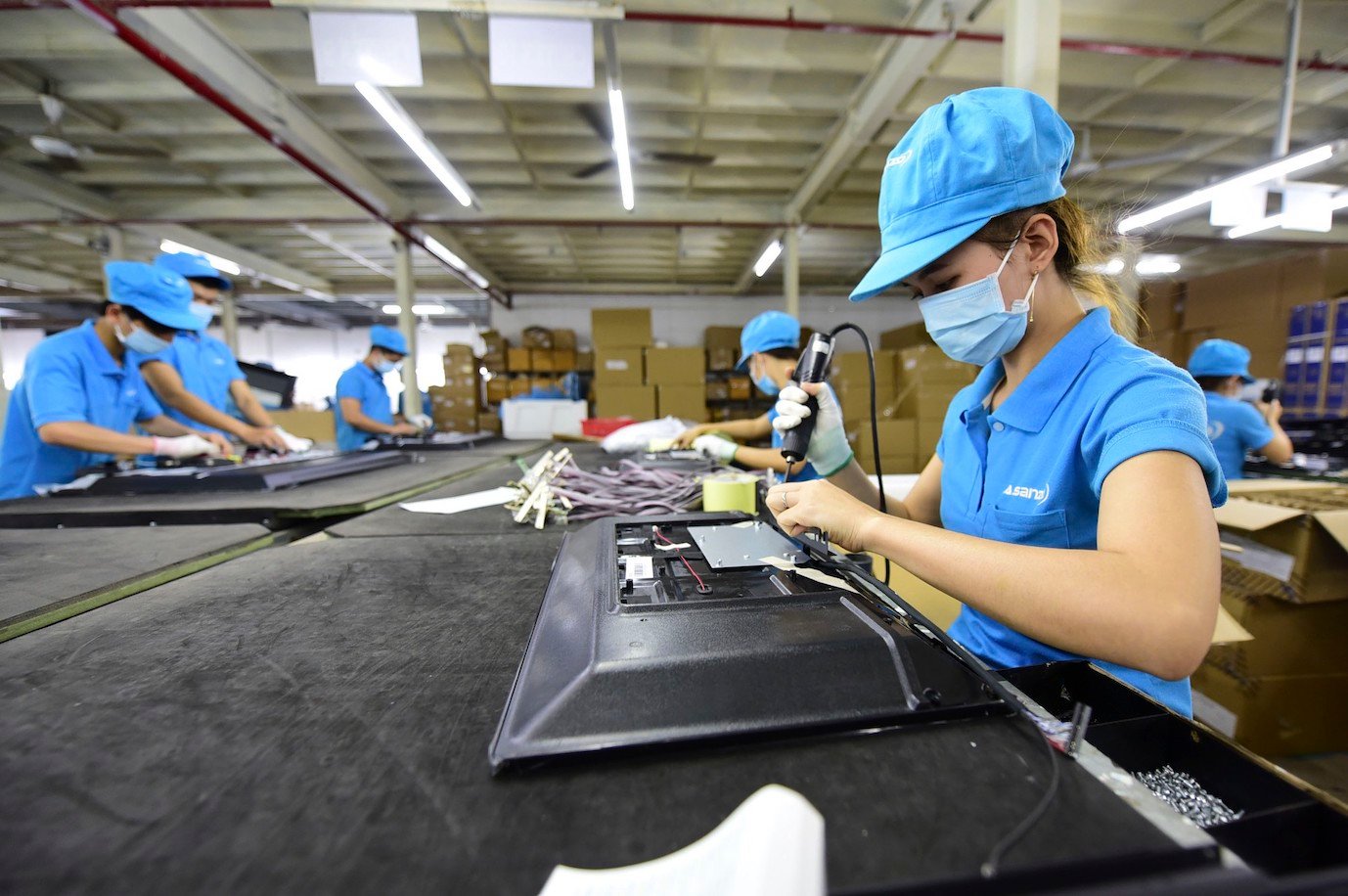 Sẽ có quy định về hàng 'made in Vietnam' sau vụ Khaisilk, Asanzo