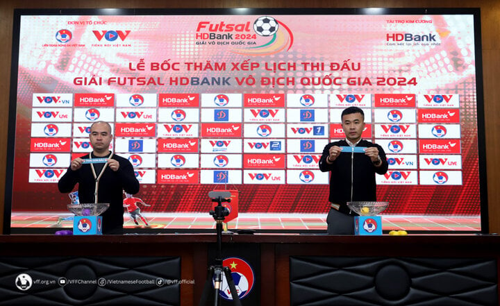 Lễ bốc thăm xếp lịch thi đấu giải Futsal HDBank VĐQG 2024 diễn ra hôm nay 24/1 tại Hà Nội.