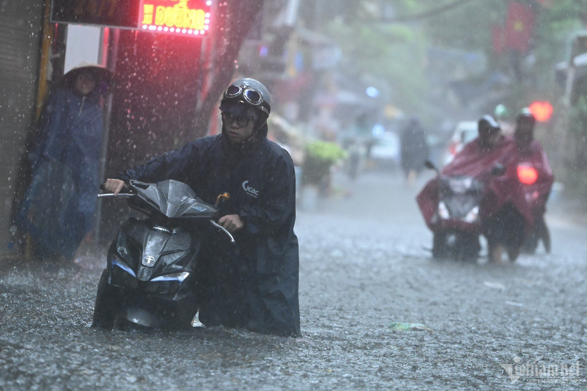 Le Nord a été frappé par de fortes pluies depuis l'après-midi du 24 juin, certains endroits ayant enregistré plus de 250 mm.