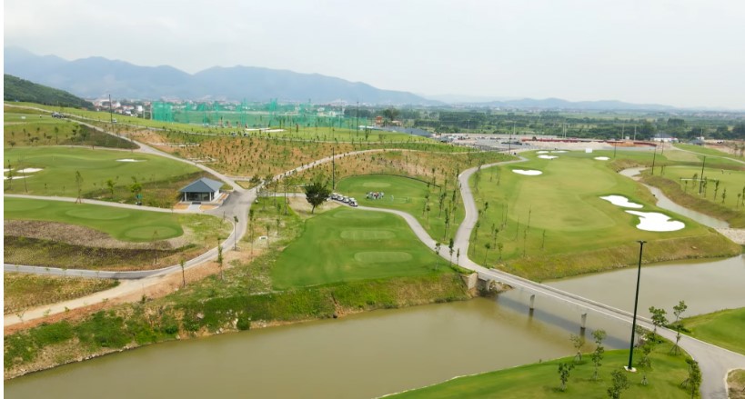 Luc Nam Golf Course.