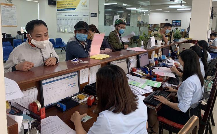 กระทรวงแรงงาน ผู้ทุพพลภาพและสวัสดิการสังคม เสนอให้ลูกจ้างที่ถึงวัยเกษียณและจ่ายเงินประกันสังคมครบ 15 ปีขึ้นไป จะมีสิทธิได้รับเงินบำนาญ