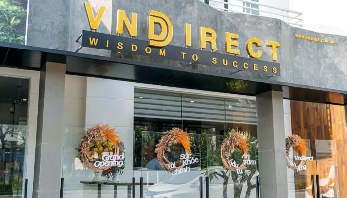 VNDirect (VND) បានបណ្តាក់ទុននៅ Loc Troi ហើយបាត់បង់ 40% បានតែងតាំងប្តីរបស់ឧកញ៉ាស្រី Minh Huong ជាអនុប្រធាន