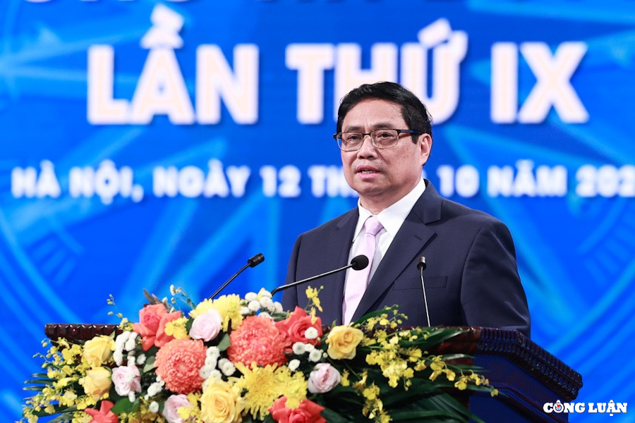 Prime Minister Pham Minh Chinh attends the 9th National Foreign Information Awards Ceremony, photo 1