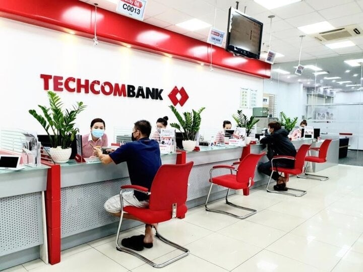 Techcombank est leader dans le paiement des salaires des employés. (Illustration : Techcombank).