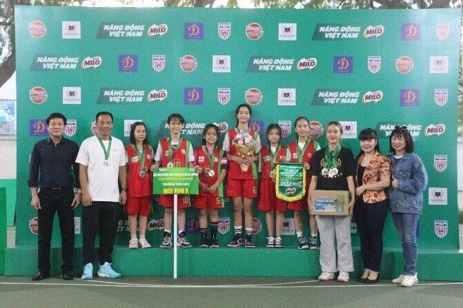 Vinschool Smart City Primary School girls' team won the 2023 Hanoi Primary School Basketball Championship.