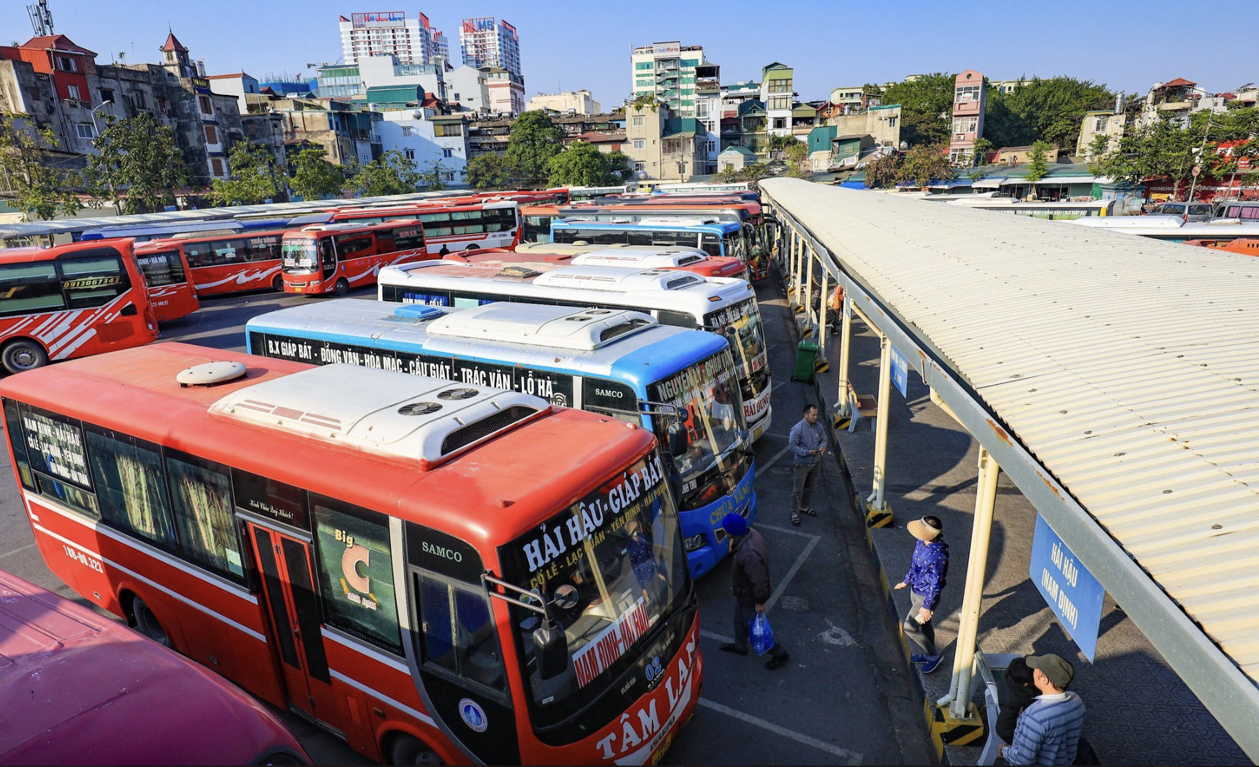 Cho phép lắp đặt trạm sạc xe điện trong bến xe- Ảnh 2.