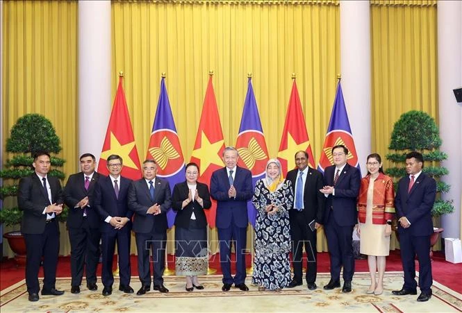 Chủ tịch nước Tô Lâm tiếp Đại sứ, Đại biện các nước ASEAN và Timor-Leste đến chào, chúc mừng