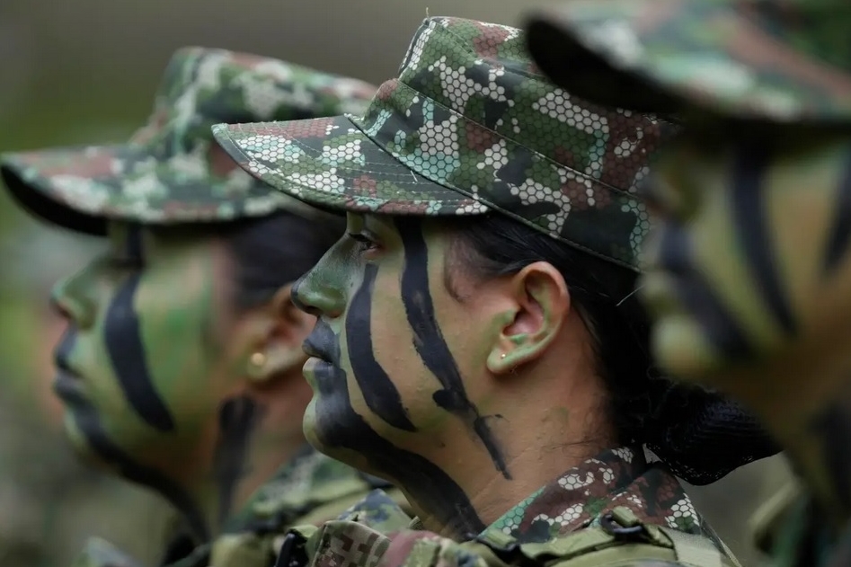 Les premières femmes dans l'armée colombienne après un quart de siècle