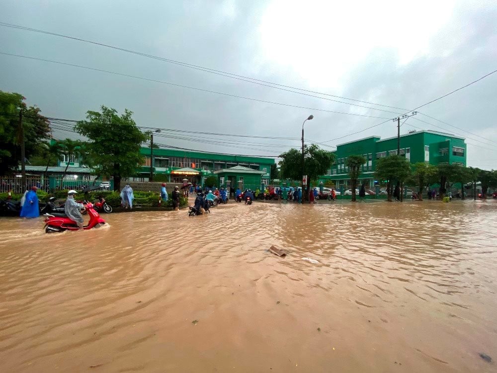 大雨、洪水、浸水、土砂崩れの危険に積極的に対応する