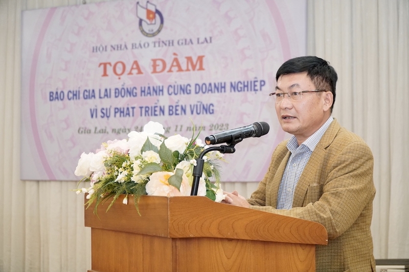 hoi nha bao tinh gia lai to chuc toa dam ve bao chi dong hanh cung doanh nghiep hinh 1