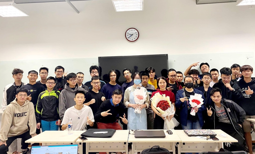 Nữ sinh nghèo lột xác thành tiến sĩ giành nhiều học bổng danh giá - 5