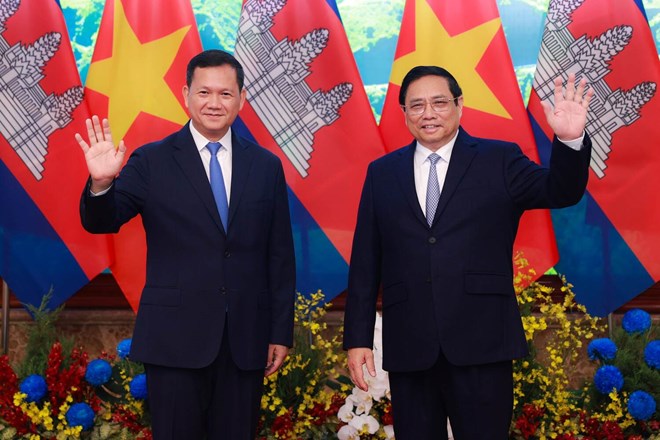 Le Premier ministre Pham Minh Chinh a présidé la cérémonie d'accueil du Premier ministre cambodgien.