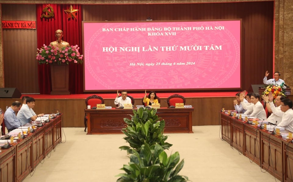 View of the 18th Hanoi Party Executive Committee Conference.