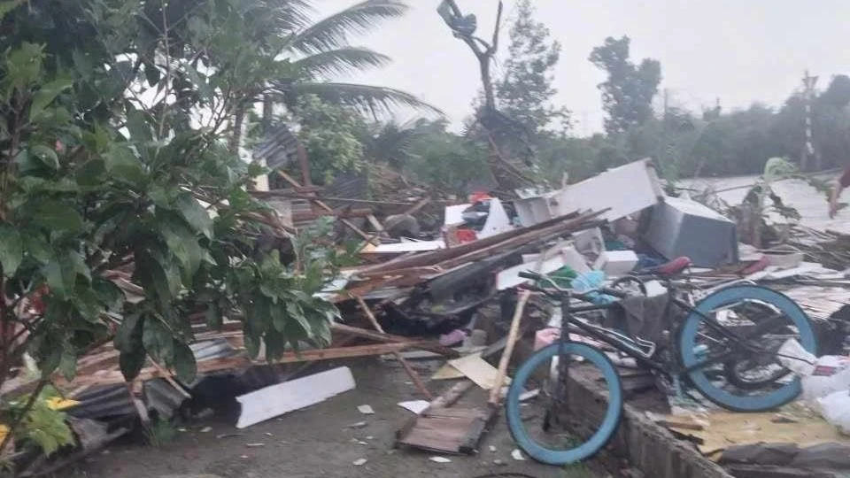 Ca Mau: Tornado zerstört zahlreiche Häuser