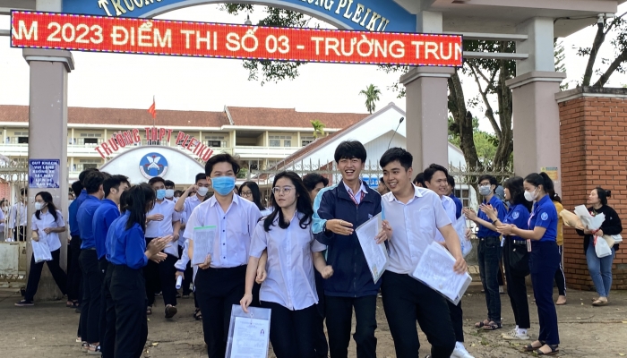 Thủ khoa kỳ thi tốt nghiệp THPT là học sinh vùng khó