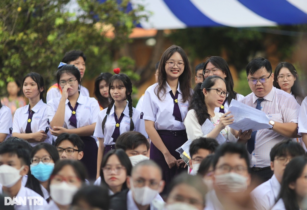 23 triệu học sinh cả nước chính thức bước vào năm học đặc biệt - 25