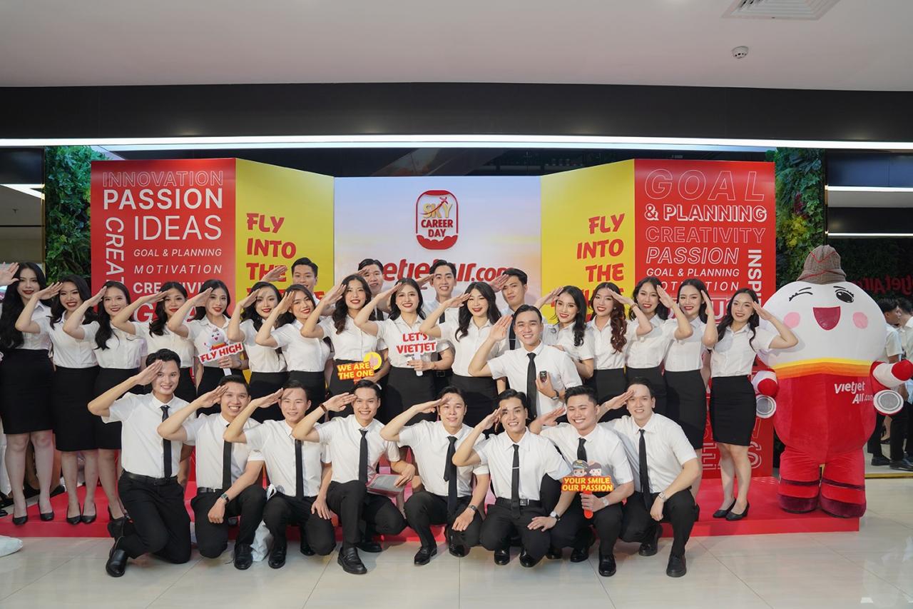 Vietjet chắp cánh ước mơ bay cho các bạn trẻ với ngày hội tuyển dụng tiếp viên hàng không tháng 10