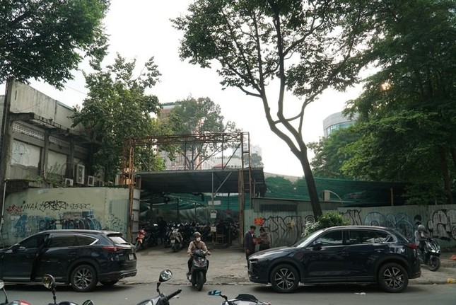 Pourquoi le District 1 a-t-il proposé de construire 6 terrains de premier choix à Ho Chi Minh-Ville comme parkings ? photo 15