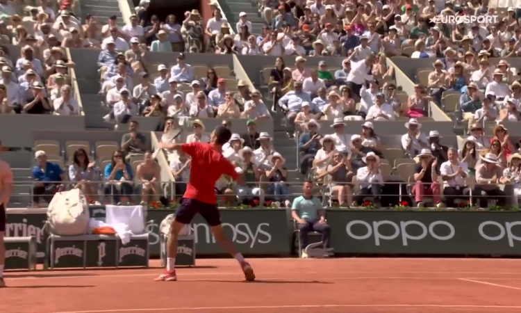 Djokovic wird für das Jubeln über sein Ergebnis bei Roland Garros ausgebuht