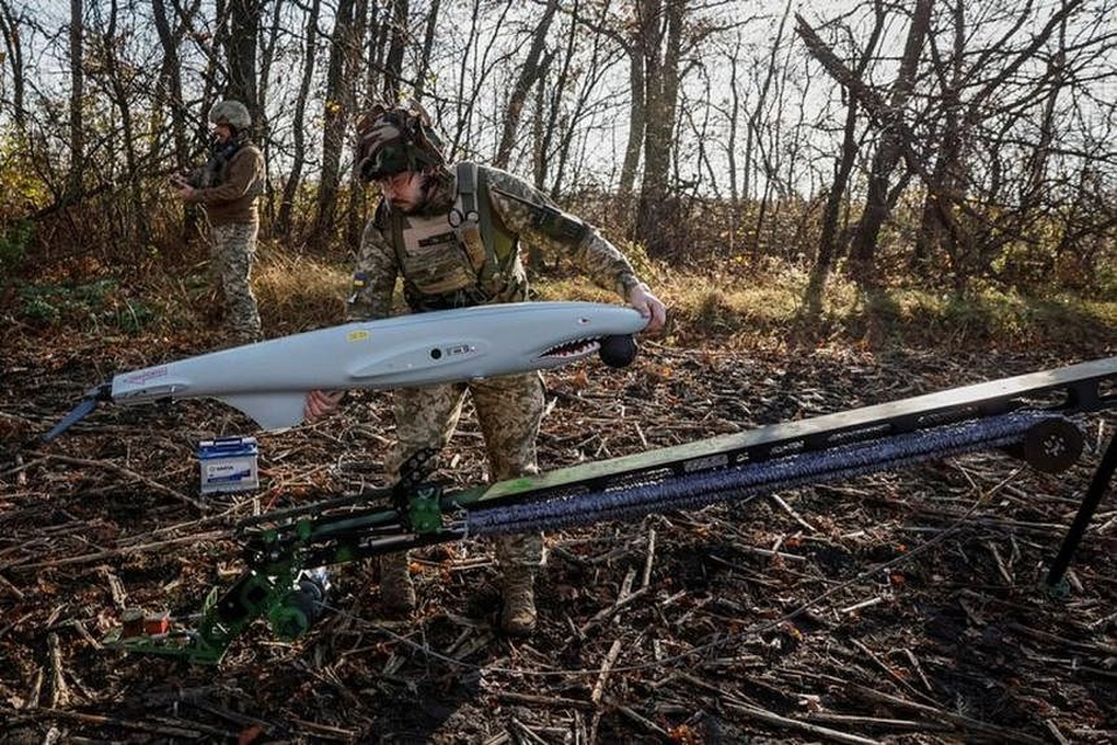 Thế trận mèo vờn chuột bằng UAV trên chiến tuyến Nga - Ukraine - 1