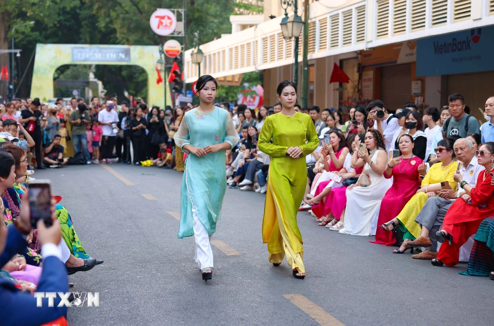 ttxvn-aodai (9).jpg