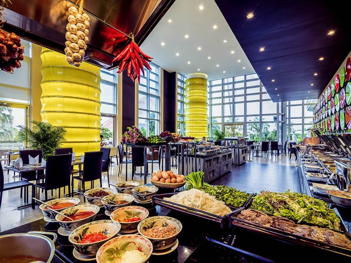 Can guests who do not eat breakfast be deducted from hotel room charges? - 2
