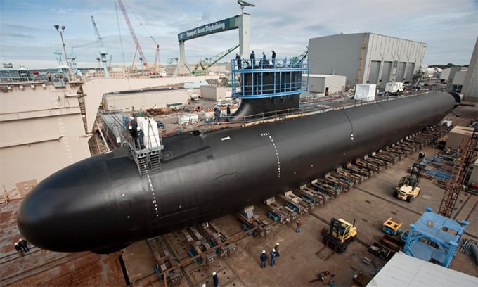 Le sous-marin nucléaire de classe Virginia USS Minnesota a été posé dans un chantier naval en Virginie en novembre 2012. Photo : Marine américaine