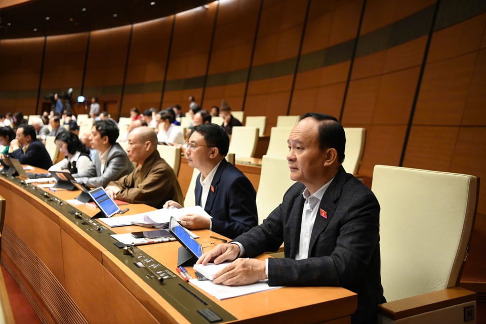 National Assembly deputies attending the morning session on October 28 - Photo: Nhu Y