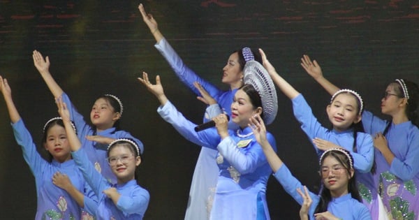 Preisverleihung des Charming Ao Dai-Wettbewerbs 2024 in Ho-Chi-Minh-Stadt