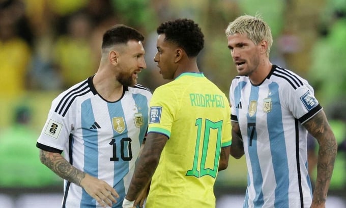 Messi s'est disputé avec Rodrygo avant le match Brésil-Argentine. Photo : Reuters