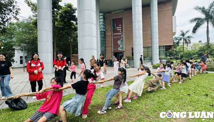 6月1日、ベトナム民族学博物館で各国の遺産を探訪