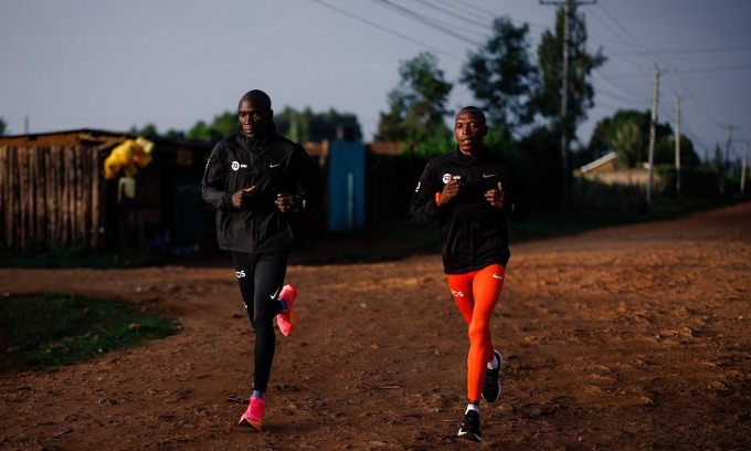 Kipchoge bei einem Morgenlauf in Iten, Kenia, am 27. November. Foto: NN Running