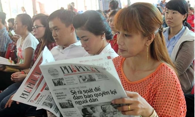 언론은 적극적으로 디지털로 전환하고 법적 선전을 위해 기술을 적용합니다.