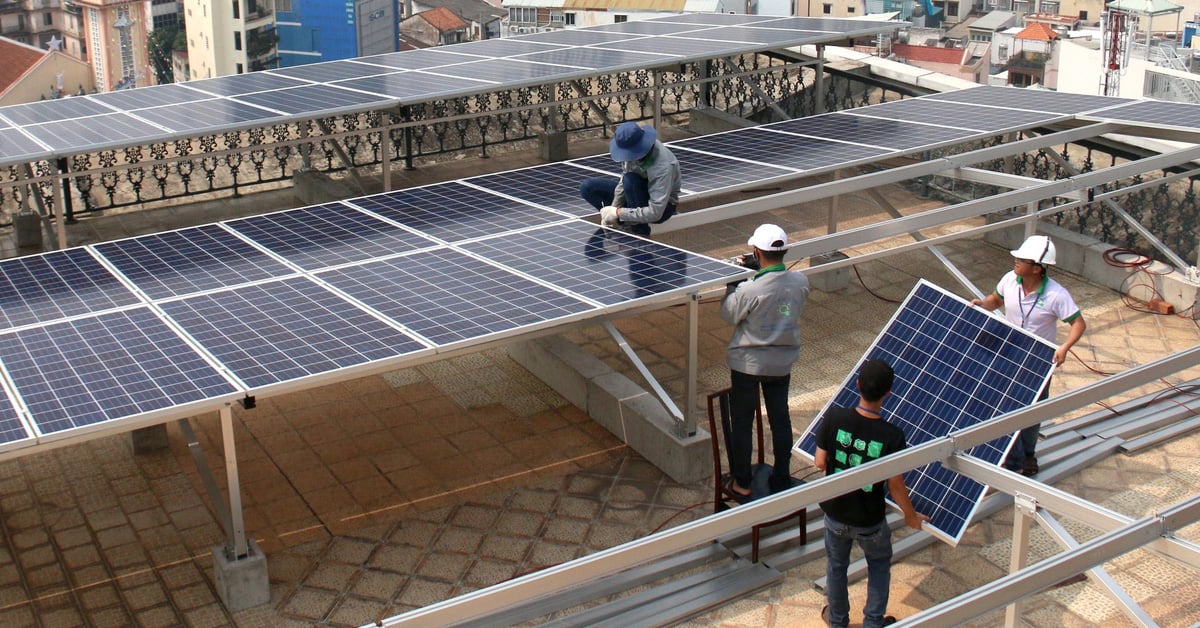 Wer ist von der Stromlizenz und der unbegrenzten Kapazität einer Solaranlage auf dem Dach befreit?